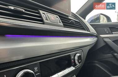 Внедорожник / Кроссовер Audi Q5 2019 в 