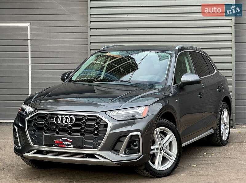 Позашляховик / Кросовер Audi Q5 2021 в Києві