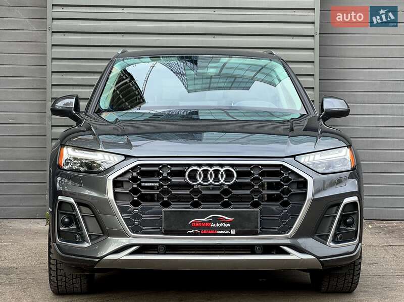 Позашляховик / Кросовер Audi Q5 2021 в Києві