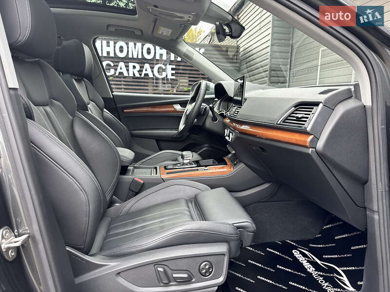 Позашляховик / Кросовер Audi Q5 2021 в Києві
