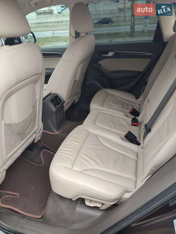 Внедорожник / Кроссовер Audi Q5 2013 в Запорожье