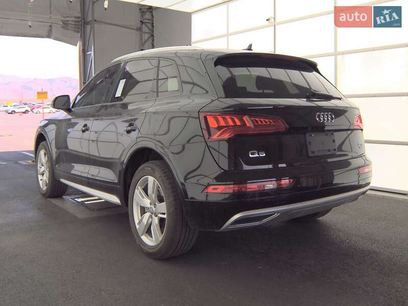 Внедорожник / Кроссовер Audi Q5 2017 в Киеве