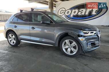 Позашляховик / Кросовер Audi Q5 2019 в 
