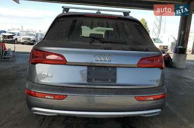 Позашляховик / Кросовер Audi Q5 2019 в 