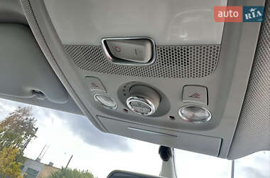 Позашляховик / Кросовер Audi Q5 2015 в 