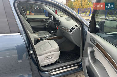 Позашляховик / Кросовер Audi Q5 2015 в 