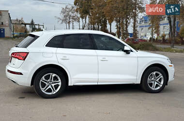 Позашляховик / Кросовер Audi Q5 2018 в 