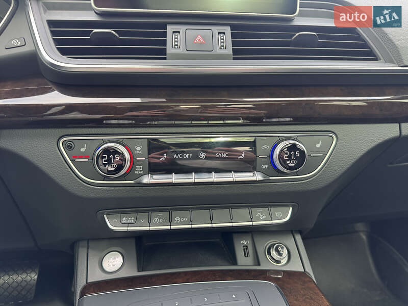 Внедорожник / Кроссовер Audi Q5 2018 в Сумах