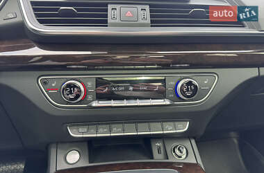 Позашляховик / Кросовер Audi Q5 2018 в 