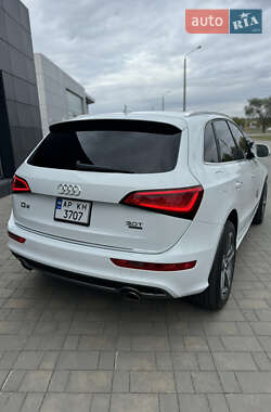Позашляховик / Кросовер Audi Q5 2015 в 