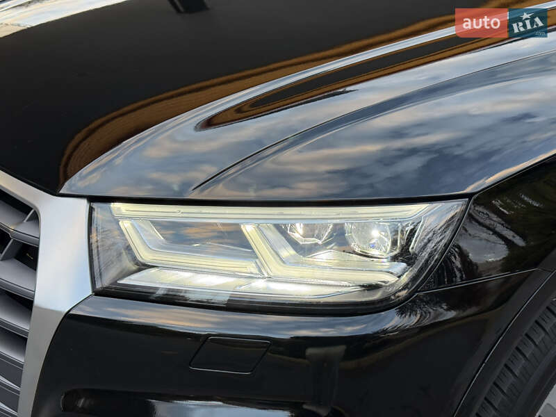 Внедорожник / Кроссовер Audi Q5 2020 в Днепре фото 16 Внедорожник / Кроссовер Audi Q5 2020 в Днепре