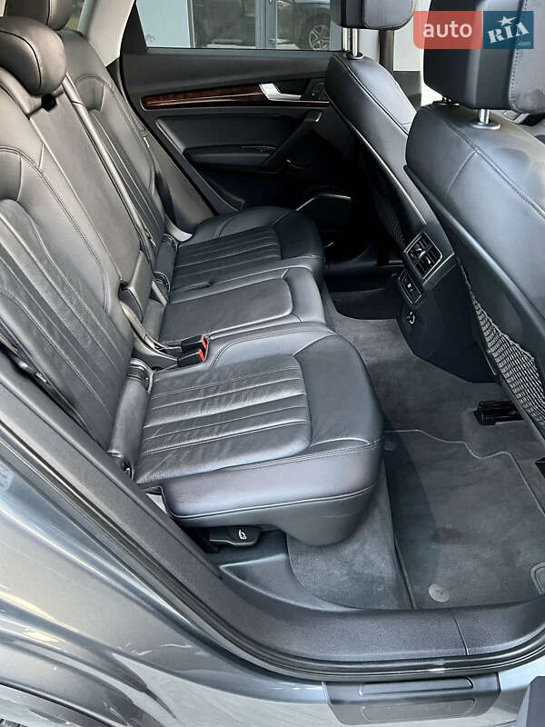 Позашляховик / Кросовер Audi Q5 2017 в Тернополі фото 37 Позашляховик / Кросовер Audi Q5 2017 в Тернополі