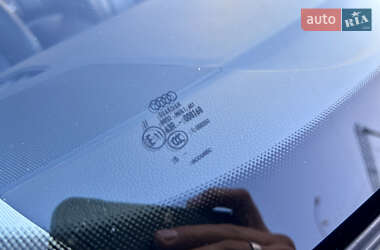 Позашляховик / Кросовер Audi Q5 2016 в 