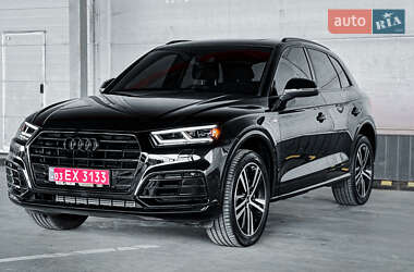 Позашляховик / Кросовер Audi Q5 2018 в 