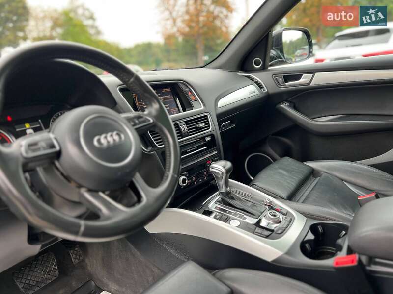Внедорожник / Кроссовер Audi Q5 2016 в Стрые