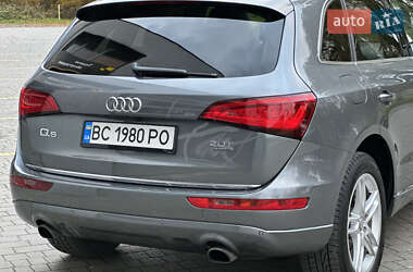 Позашляховик / Кросовер Audi Q5 2015 в 