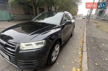 Позашляховик / Кросовер Audi Q5 2019 в 