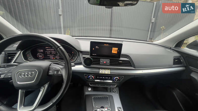 Внедорожник / Кроссовер Audi Q5 2019 в Киеве