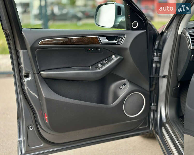 Внедорожник / Кроссовер Audi Q5 2015 в Киеве