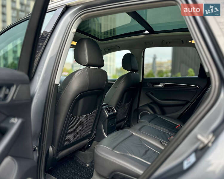 Внедорожник / Кроссовер Audi Q5 2015 в Киеве