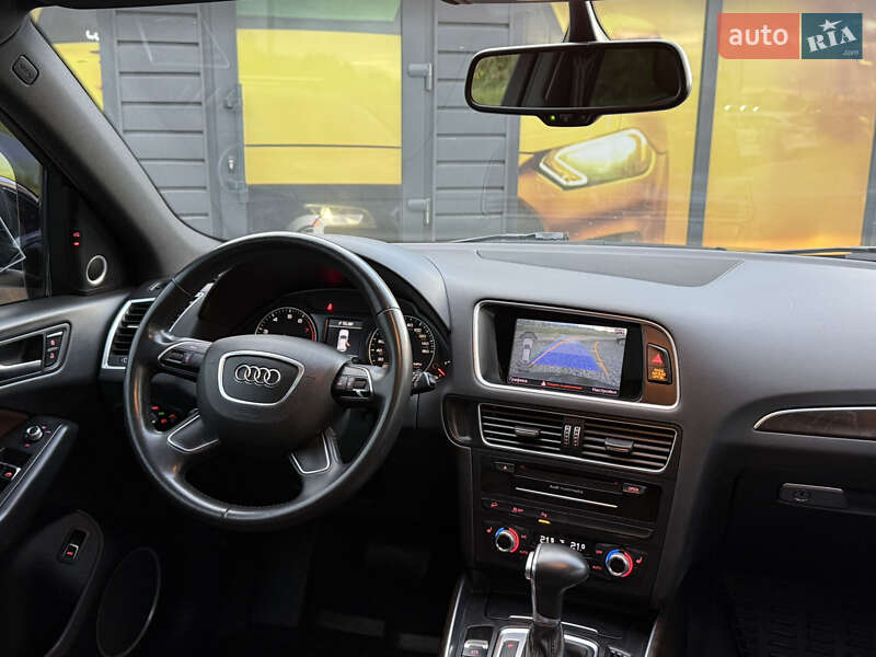 Внедорожник / Кроссовер Audi Q5 2015 в Стрые