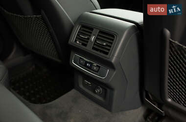 Внедорожник / Кроссовер Audi Q5 2024 в 