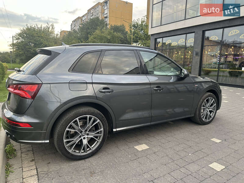 Позашляховик / Кросовер Audi Q5 2019 в Ужгороді фото 6 Позашляховик / Кросовер Audi Q5 2019 в Ужгороді