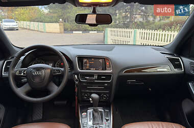 Внедорожник / Кроссовер Audi Q5 2011 в 