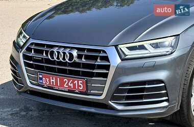 Позашляховик / Кросовер Audi Q5 2019 в  фото 4 Позашляховик / Кросовер Audi Q5 2019 в