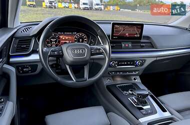 Позашляховик / Кросовер Audi Q5 2019 в  фото 59 Позашляховик / Кросовер Audi Q5 2019 в