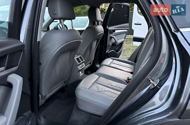 Позашляховик / Кросовер Audi Q5 2019 в  фото 79 Позашляховик / Кросовер Audi Q5 2019 в