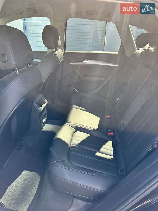 Внедорожник / Кроссовер Audi Q5 2019 в Днепре