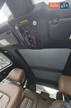 Позашляховик / Кросовер Audi Q5 2017 в 