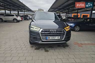Позашляховик / Кросовер Audi Q5 2017 в Житомирі