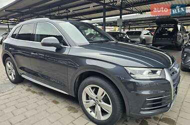 Позашляховик / Кросовер Audi Q5 2017 в 