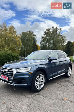 Позашляховик / Кросовер Audi Q5 2018 в 