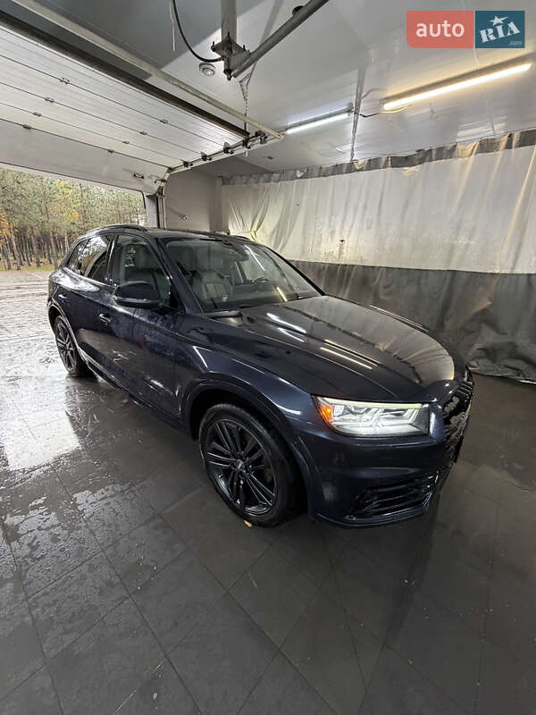 Внедорожник / Кроссовер Audi Q5 2018 в Киеве