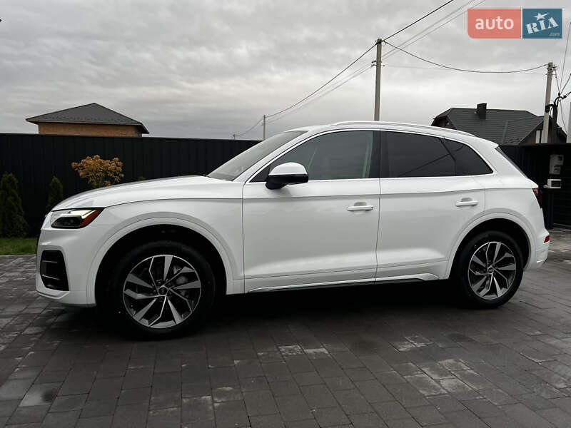 Позашляховик / Кросовер Audi Q5 2021 в Луцьку