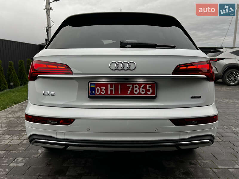 Позашляховик / Кросовер Audi Q5 2021 в Луцьку