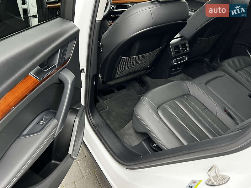 Позашляховик / Кросовер Audi Q5 2021 в Луцьку