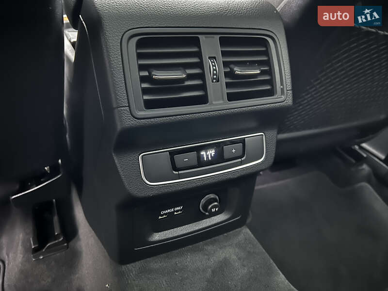 Позашляховик / Кросовер Audi Q5 2021 в Луцьку