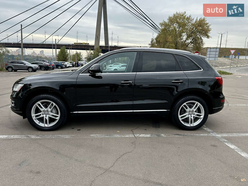 Позашляховик / Кросовер Audi Q5 2015 в Києві