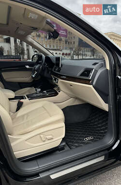 Внедорожник / Кроссовер Audi Q5 2018 в 