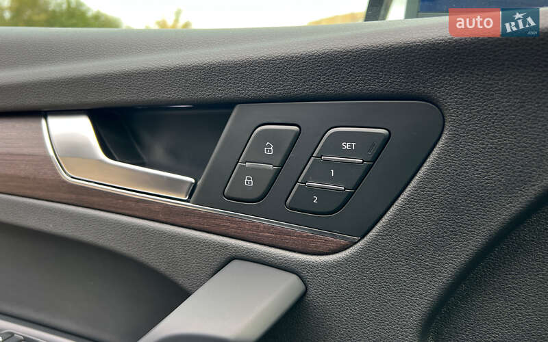 Позашляховик / Кросовер Audi Q5 2020 в Львові