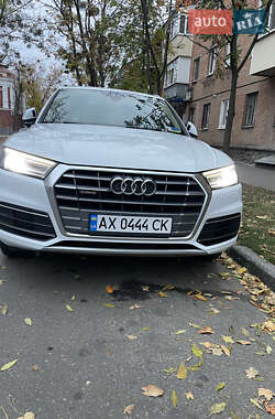 Позашляховик / Кросовер Audi Q5 2019 в Харкові