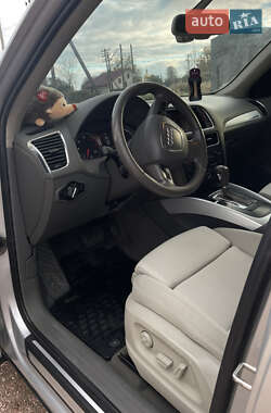 Внедорожник / Кроссовер Audi Q5 2009 в 