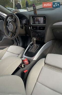 Внедорожник / Кроссовер Audi Q5 2009 в 