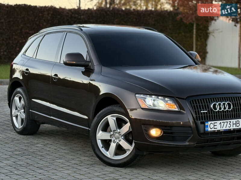 Позашляховик / Кросовер Audi Q5 2011 в Чернівцях
