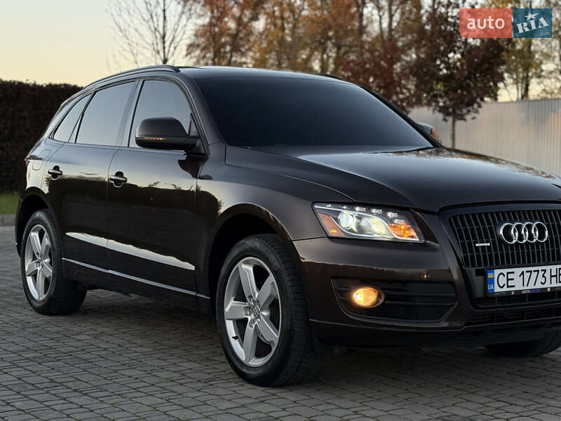 Позашляховик / Кросовер Audi Q5 2011 в Чернівцях