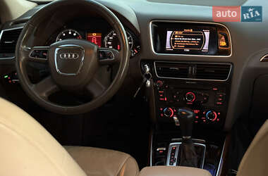 Позашляховик / Кросовер Audi Q5 2011 в  фото 38 Позашляховик / Кросовер Audi Q5 2011 в